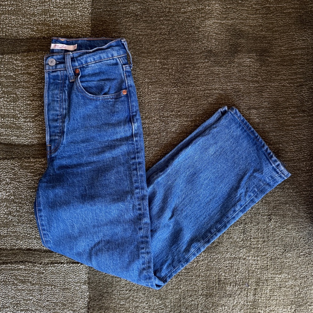 Levi’s Ribcage Straight Jeans, Medium Wash